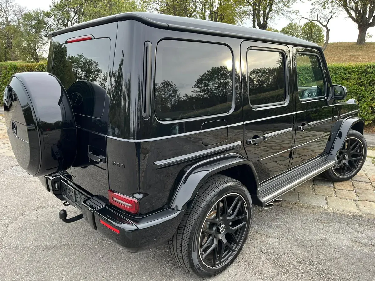Mercedes-Benz G-Class 2023 photo 2