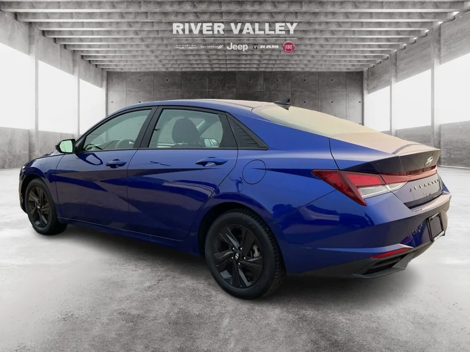 Hyundai Elantra 2022 photo 5