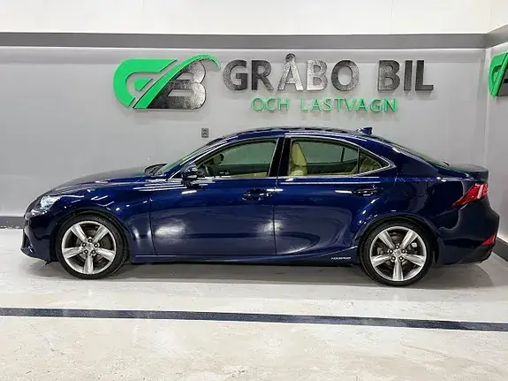 Lexus Is 2015 photo 2