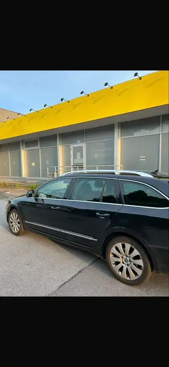 Skoda Superb 2012 photo 3