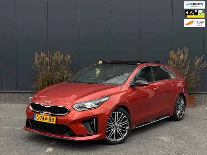 Kia Proceed