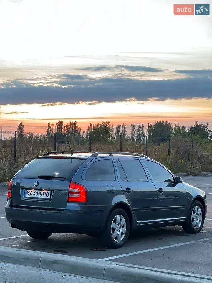 Skoda Octavia 2005 photo 2