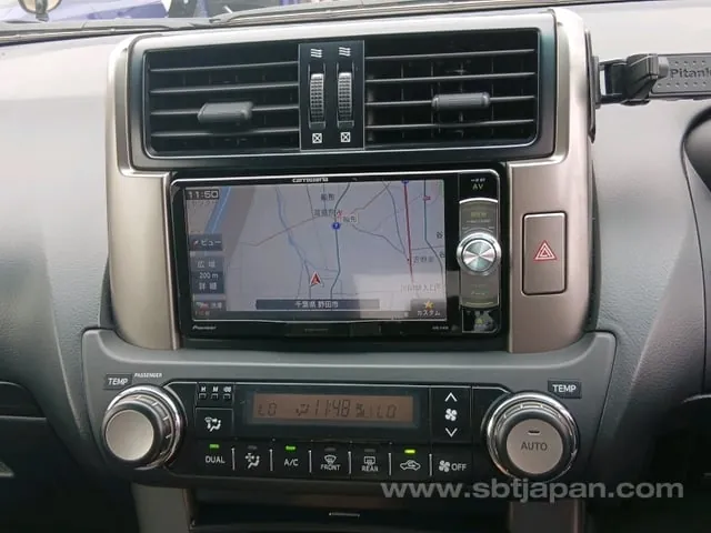 Toyota Land Cruiser Prado 2012 photo 4