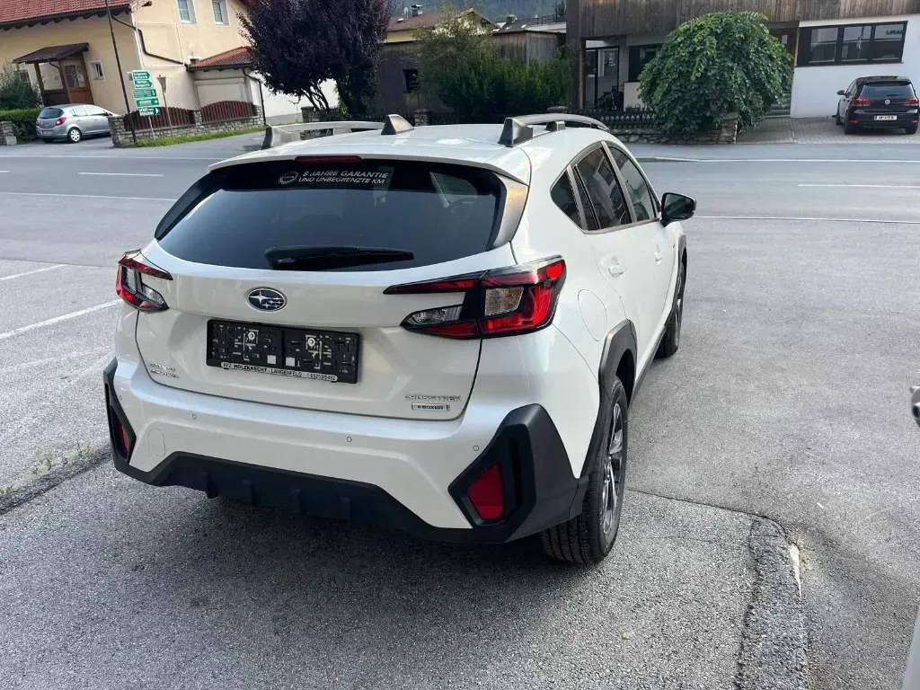 Subaru Crosstrek 2024 photo 2