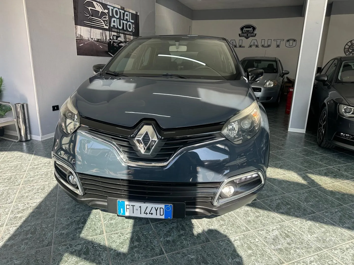 Renault Captur 2015 photo 2