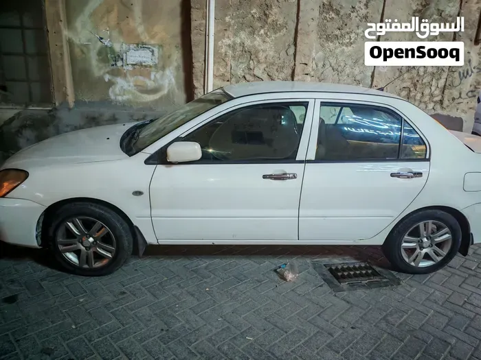 Mitsubishi Lancer 2010 photo 5