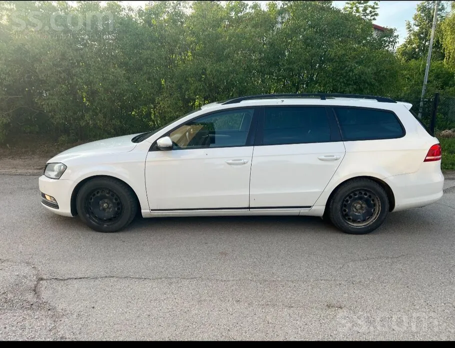 Volkswagen Passat 2013 photo 2
