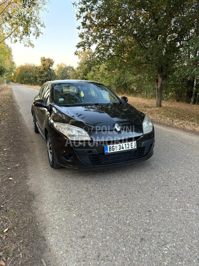 Renault Megane 2010 photo 4