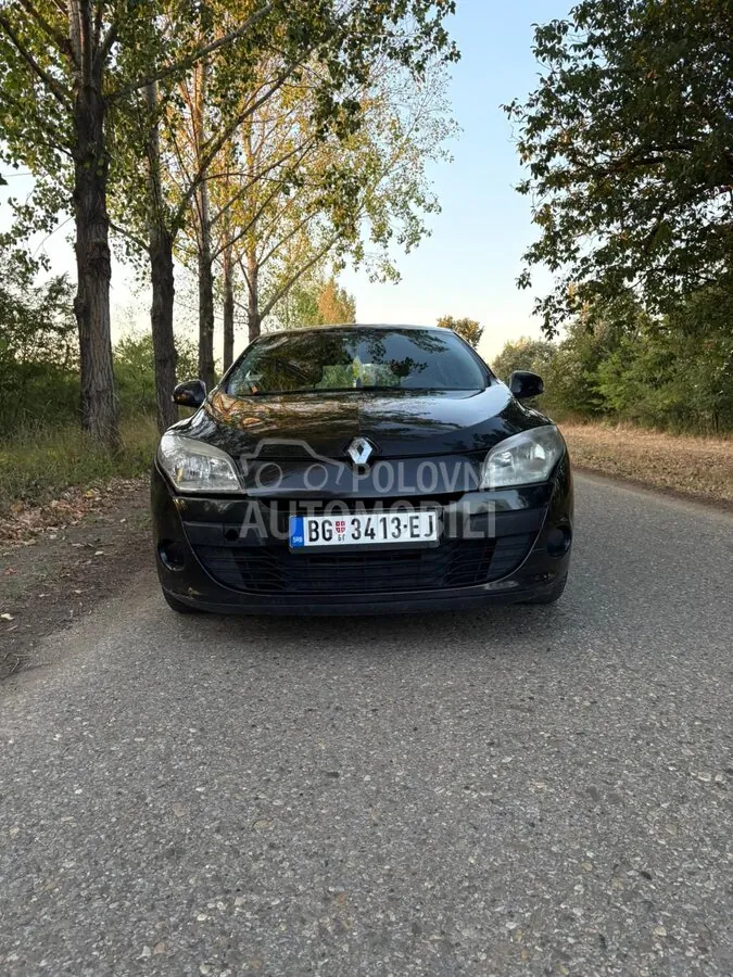 Renault Megane 2010 photo 2