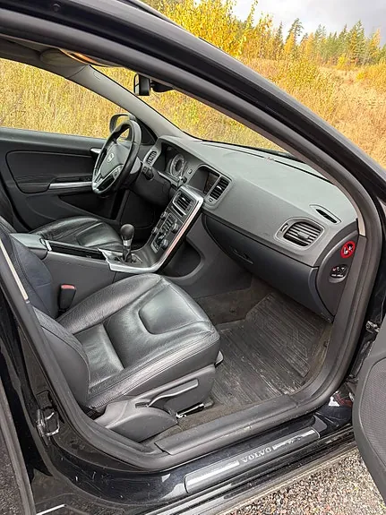 Volvo V60 2012 photo 5