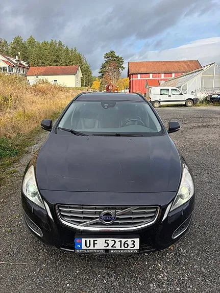 Volvo V60 2012 photo 2