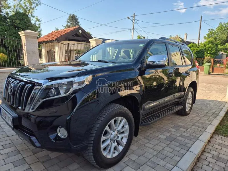 Toyota Land Cruiser 2016 photo 3