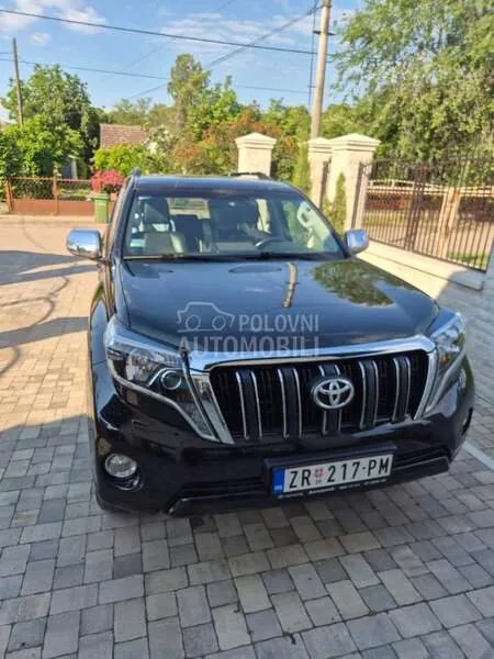 Toyota Land Cruiser 2016 photo 2