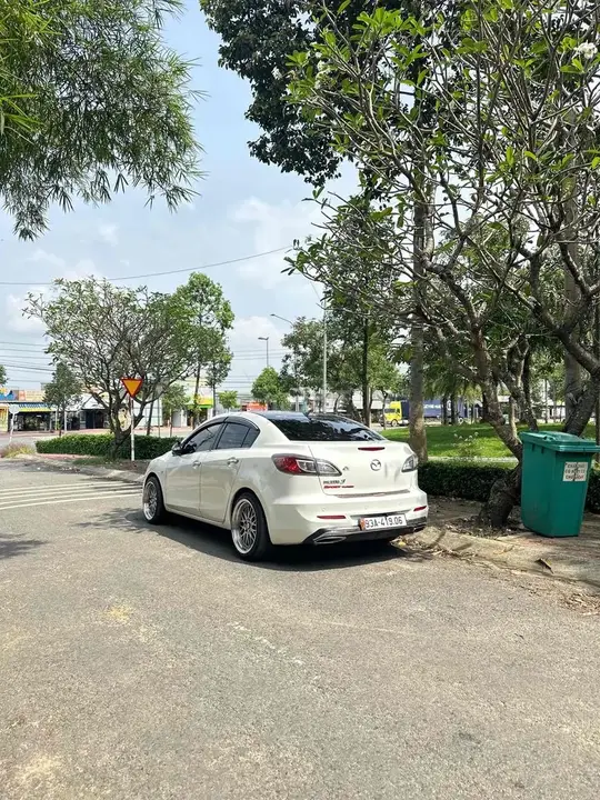 Mazda 3 2012 photo 3