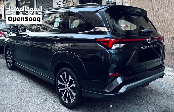 Toyota Veloz 2023 photo 2