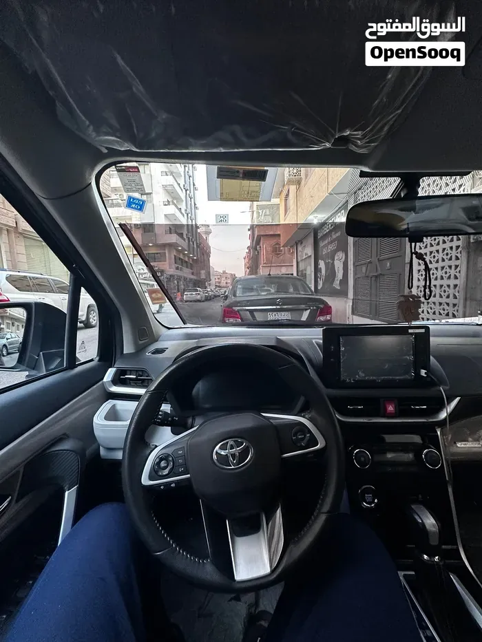 Toyota Veloz 2023 photo 4