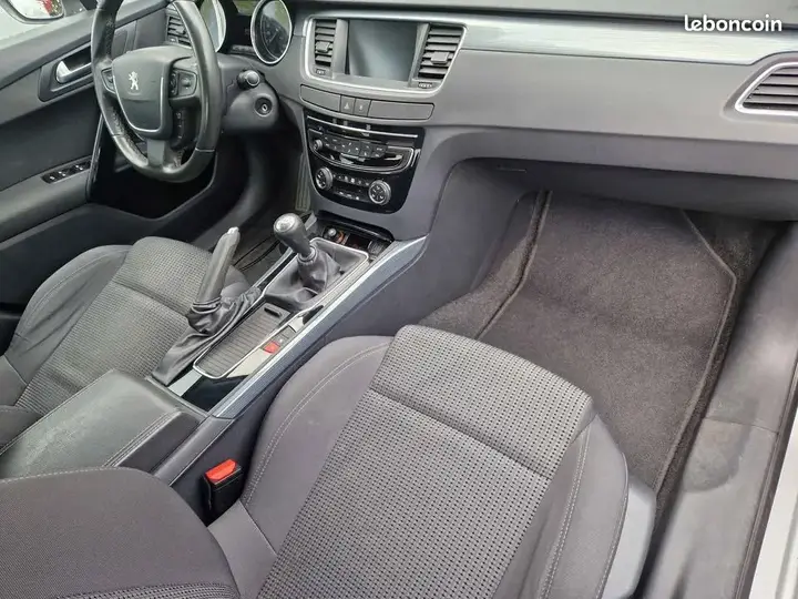 Peugeot 508 2016 photo 2