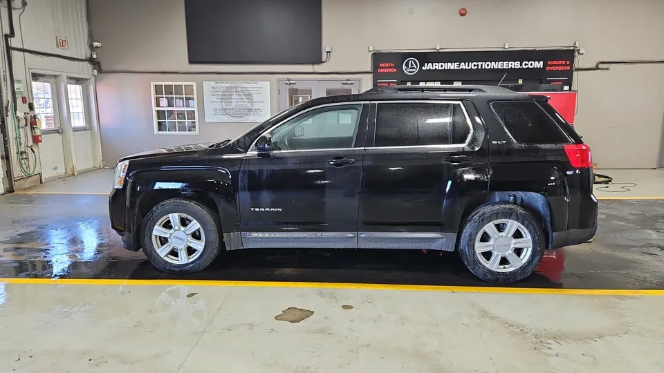 GMC Terrain 2015 photo 2