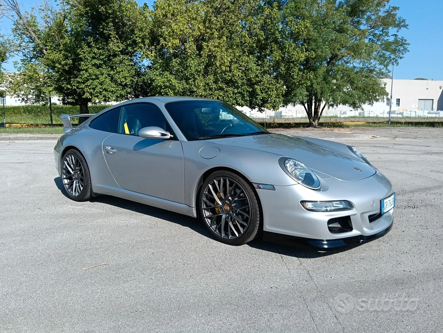 Porsche 911 Carrera Coupé 2005 photo 2