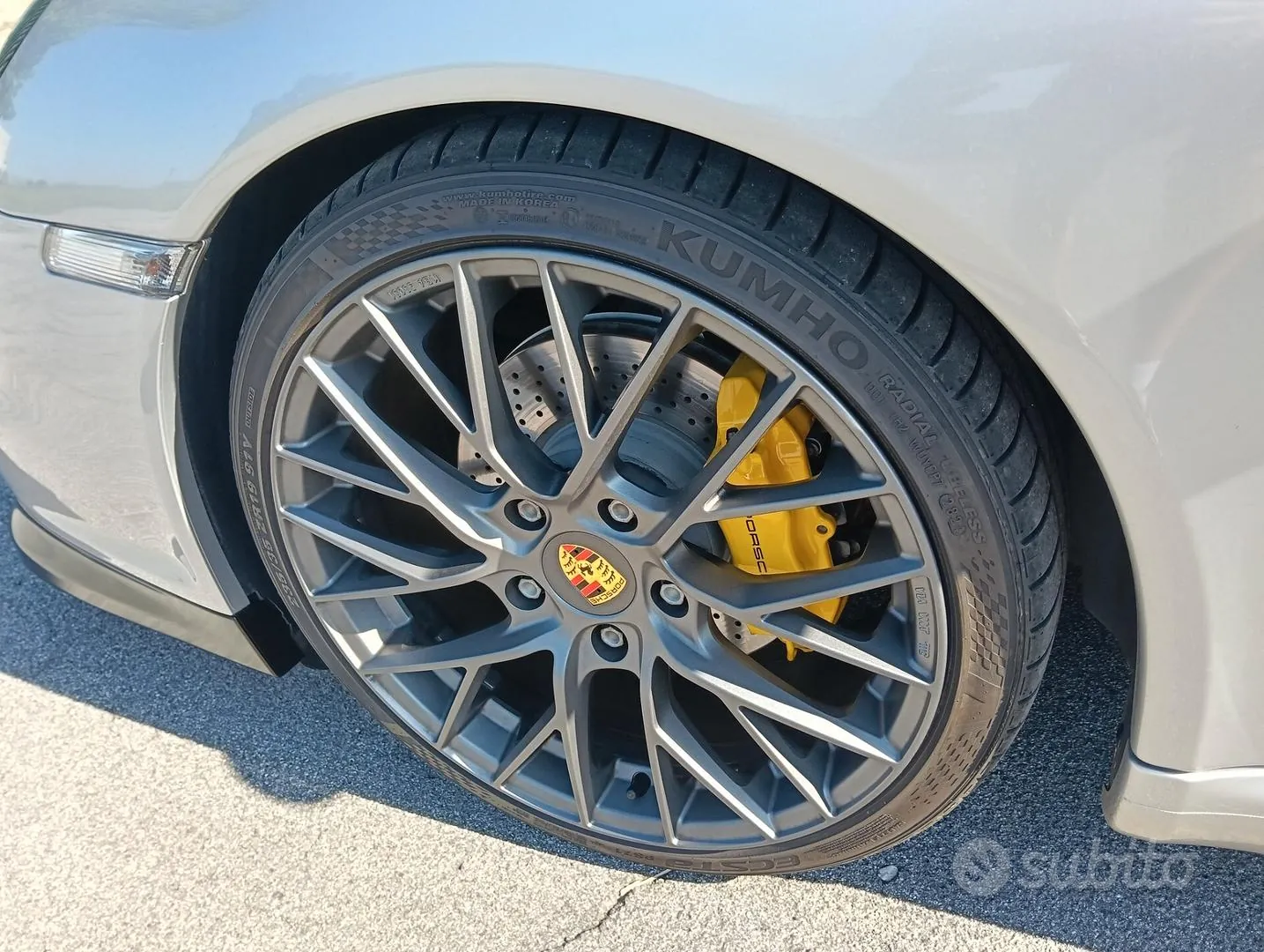 Porsche 911 Carrera Coupé 2005 photo 5