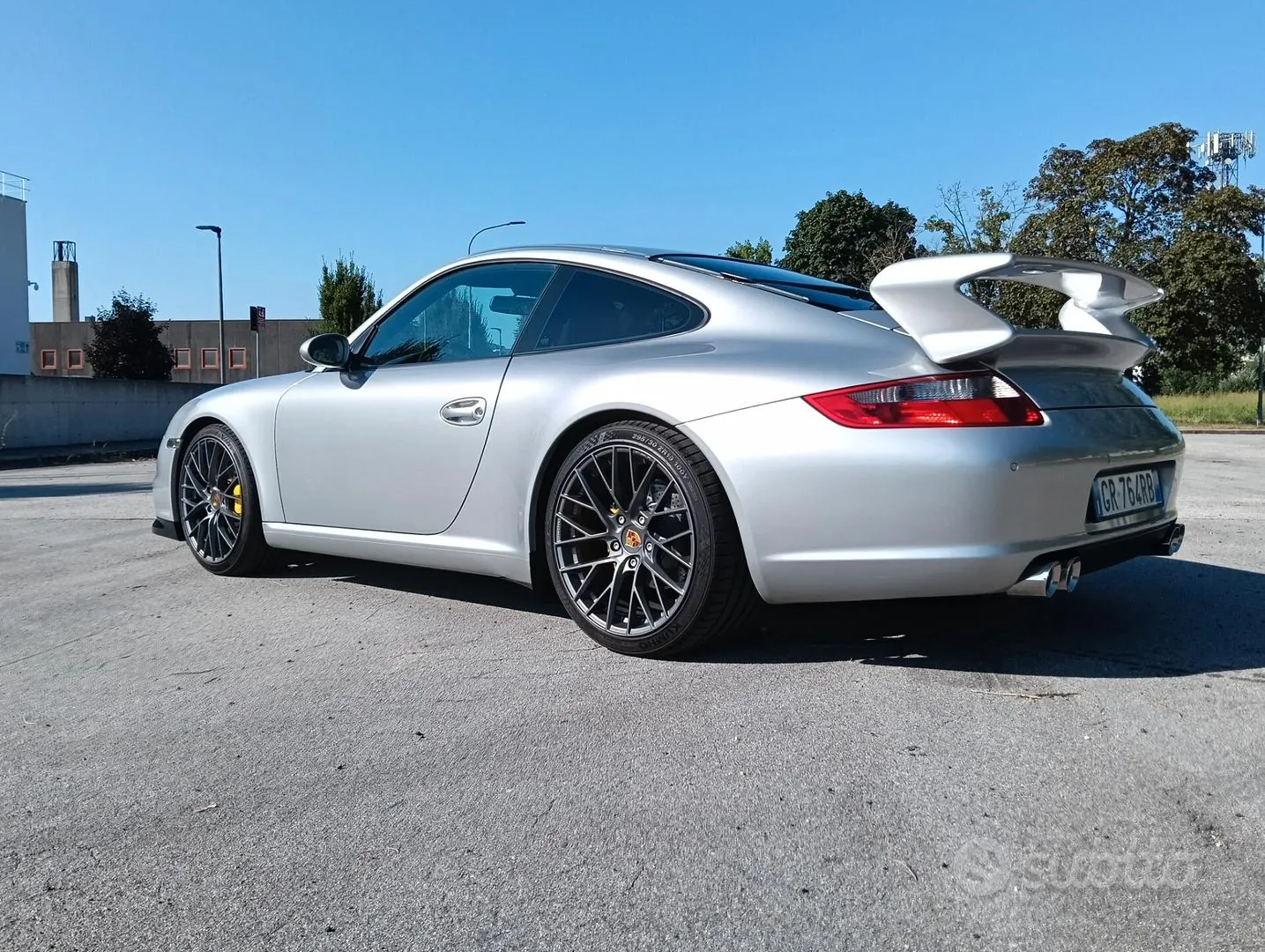 Porsche 911 Carrera Coupé 2005 photo 3