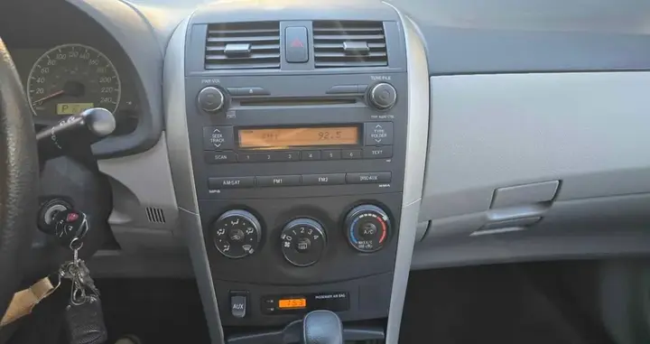 Toyota Corolla 2011 photo 4