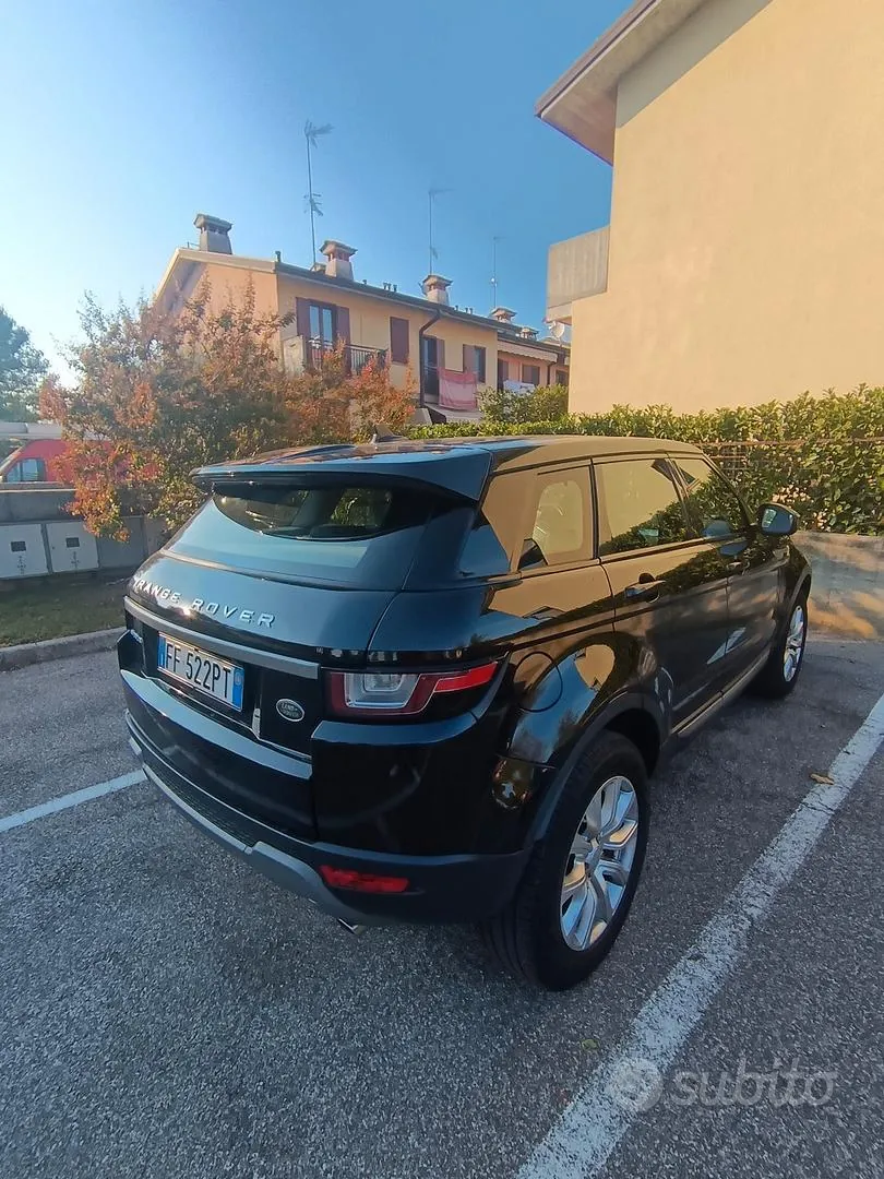 Land Rover Range Rover Evoque 2016 photo 2