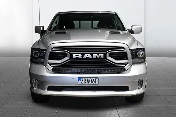 Dodge Ram 1500 2018 photo 3