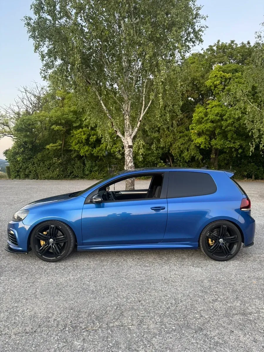 Volkswagen Golf 2010 photo 3