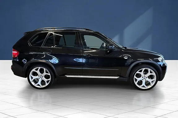 BMW X5 2009 photo 2