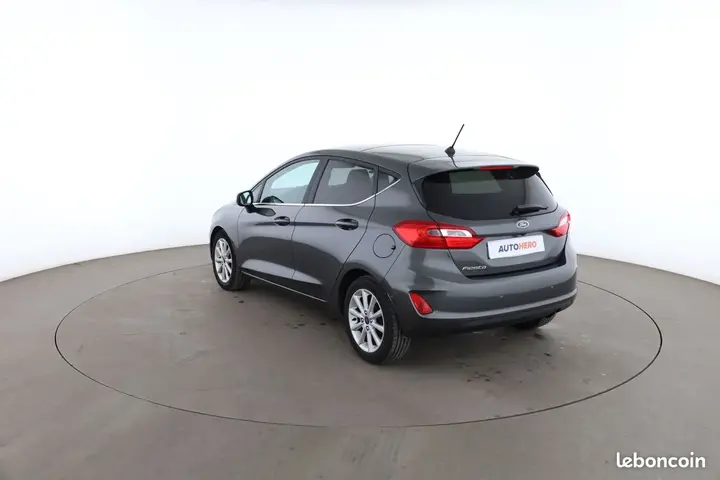 Ford Fiesta 2017 photo 2