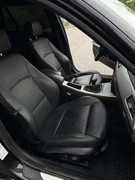 BMW 320D 2009 photo 4