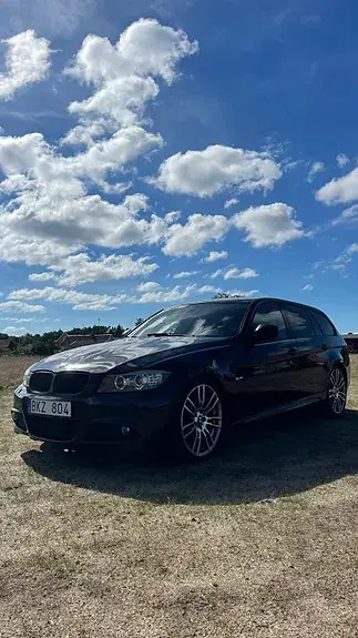 BMW 320D 2009 photo 2