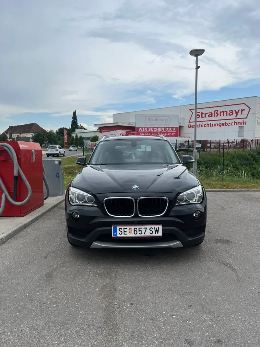 BMW X1 2012 photo 2