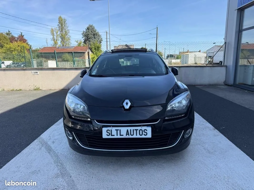 Renault Megane 2013 photo 2