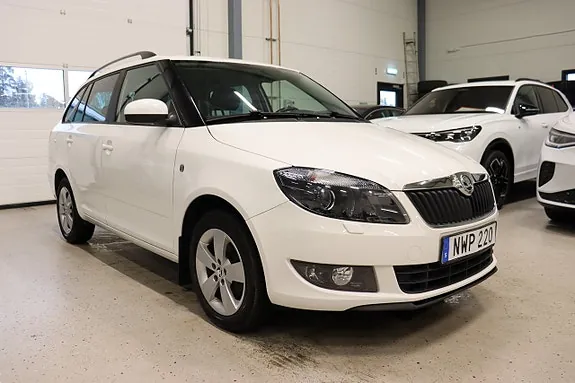 Skoda Fabia 2015 photo 2