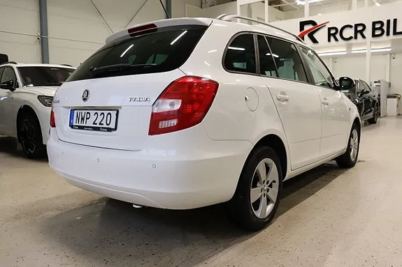 Skoda Fabia 2015 photo 5