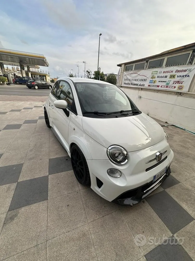 Abarth 500 2009 photo 3