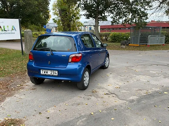 Toyota Yaris 2003 photo 5