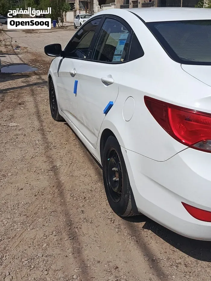 Hyundai Accent 2017 photo 3
