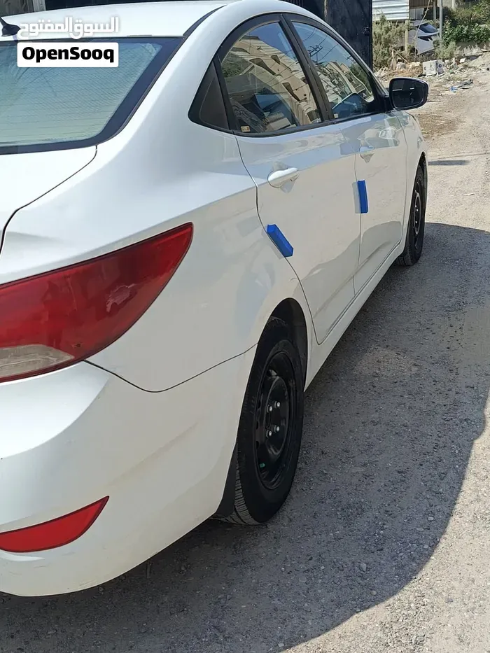 Hyundai Accent 2017 photo 2