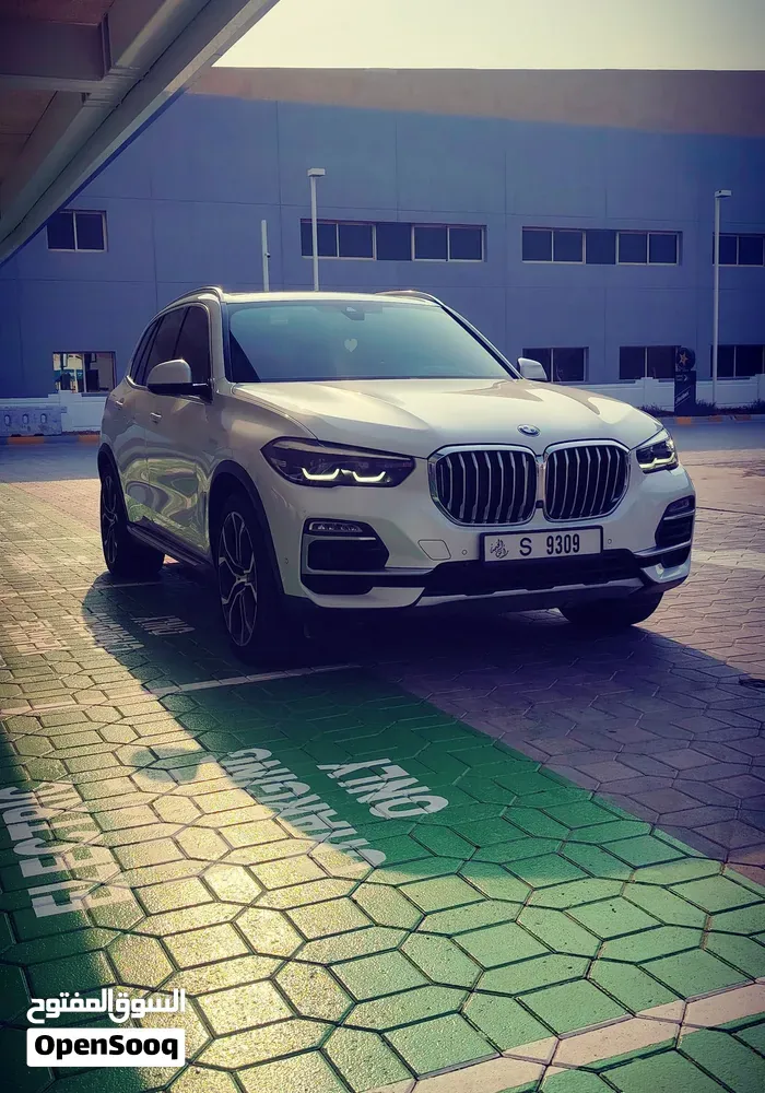 BMW X5 2021 photo 2