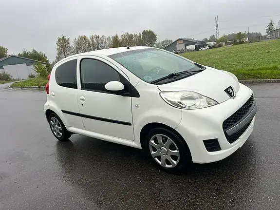 Peugeot 107 2011 photo 5
