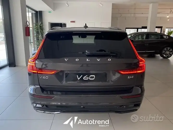 Volvo V60 2023 photo 4