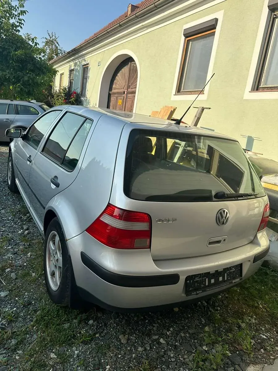 Volkswagen Golf 2004 photo 3