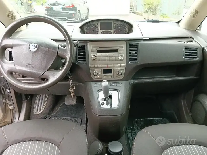 Lancia Musa 2009 photo 5