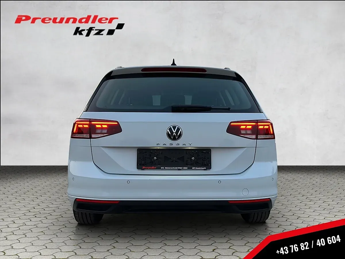 Volkswagen Passat 2023 photo 3