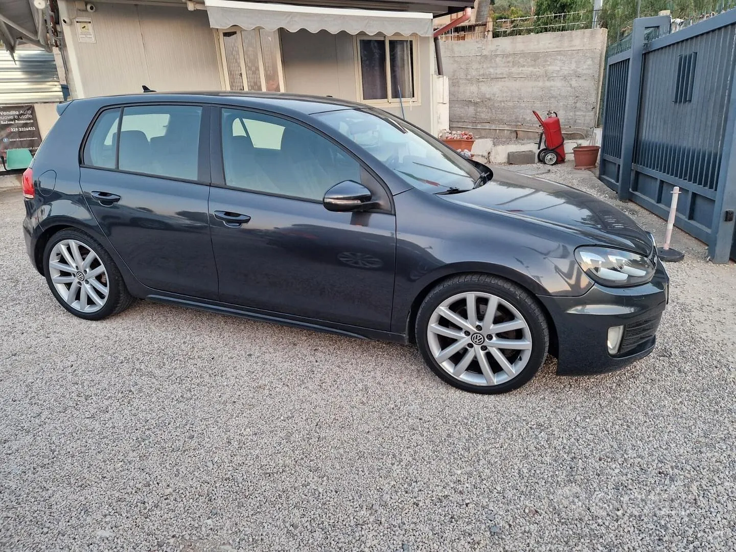 Volkswagen Golf 2010 photo 5