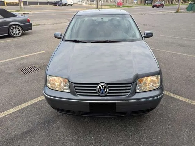 Volkswagen Jetta 2005 photo 2