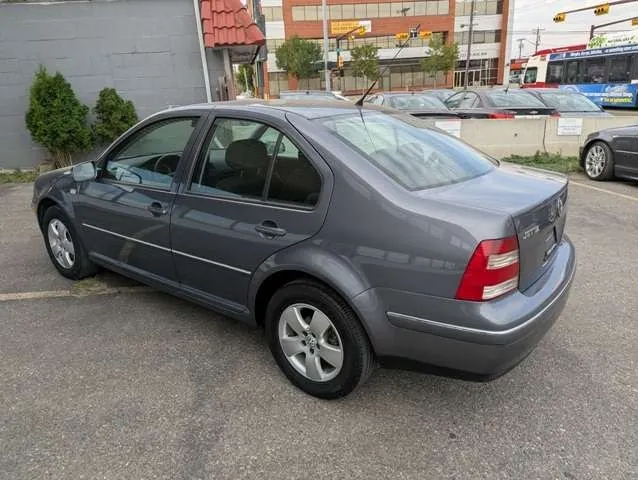 Volkswagen Jetta 2005 photo 5